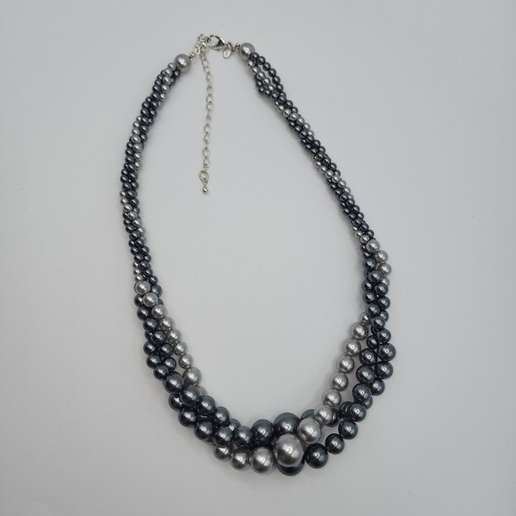 RMN Necklace  Silver Pewter Faux Pearls Three Strand Twist Graduated 18-21" - Picture 3 of 5